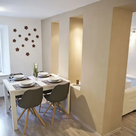 Hisa Pod Gradom Ljubljana