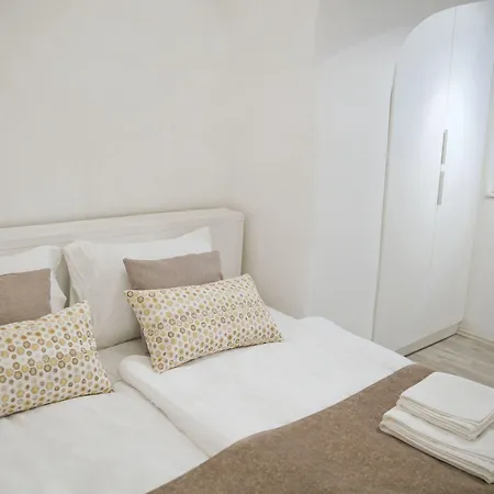 Apartman Hisa Pod Gradom *