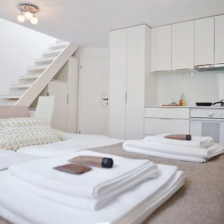 Hisa Pod Gradom Ljubljana