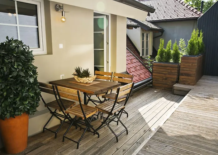 Hisa Pod Gradom * לובליאנה