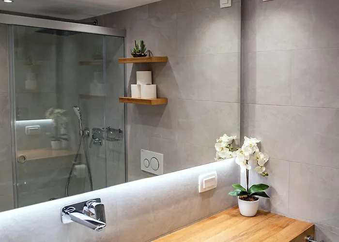 דירה Hisa Pod Gradom לובליאנה