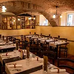 شقة Hisa Pod Gradom ليوبليانا