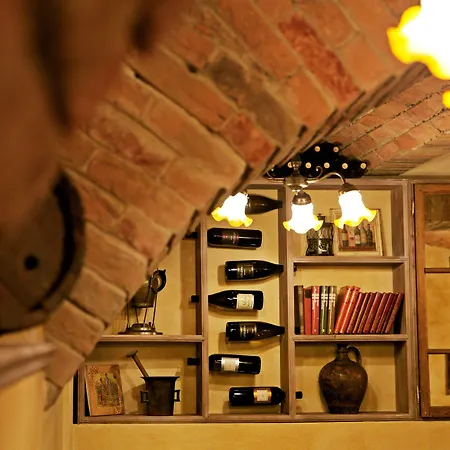 Hisa Pod Gradom דירה *