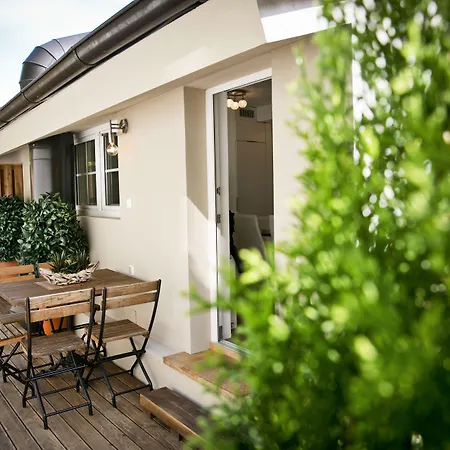 Hisa Pod Gradom * לובליאנה