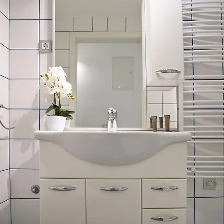 Hisa Pod Gradom * לובליאנה