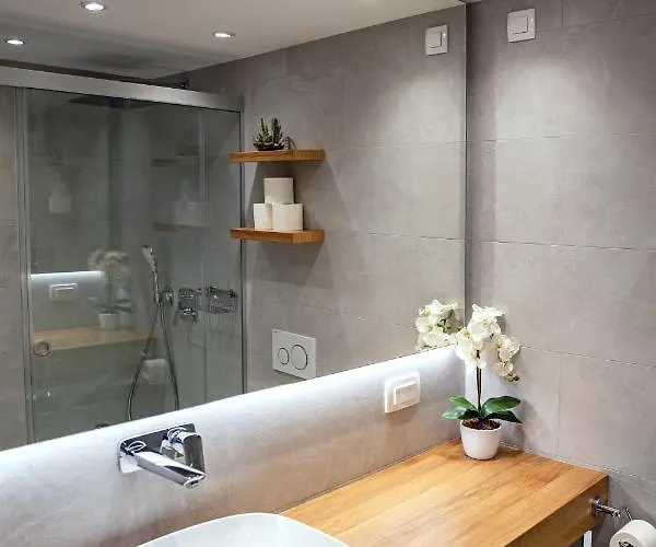 Hisa Pod Gradom Apartamento